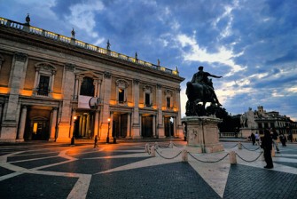 CapÃ­tulo 08, Plaza del Capitolio