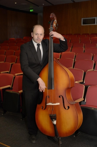 Bajo profundo  Jazz total Bajo cuerdas
