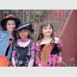 Trinidad Vega, Sofía Muñoz y Josefa Saldias