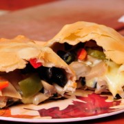 Más que pino y queso