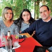 Disfrutando en familia en la Avenida del Mar en La Serena