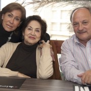 Celebrando el Día de la Madre en Reñaca. Restaurant Pub Delirio, Pizzería Cirocco y Club de Campo Español