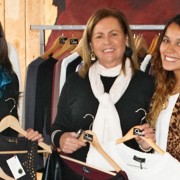 Venta de ropa en Restaurant Cantares Zapallar, Curicó