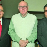 Mario Waissbluth expuso sobre la reforma educacional