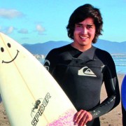 Tardes de surf en Avenida del Mar, La Serena