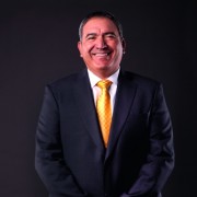 Con la fuerza de nuestra gente