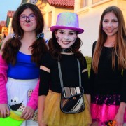 Dulce o travesura en noche de Halloween