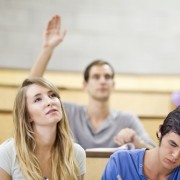 En vías de una universidad gratuita