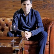 Por la música y el vino