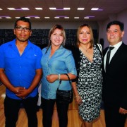 Inauguración del bowling de Espacio OX Iquique 