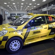 Venta nocturna Rally Mobil, Sergio Escobar 