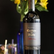 Casillero del Diablo celebra triunfo de Manchester United junto a clientes 