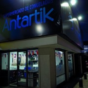 Compras en Supermercado de Congelados Antartik