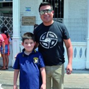 Bienvenida a los alumnos en colegio Ñusta Kori, Iquique