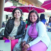 Compartiendo un café en Sauré