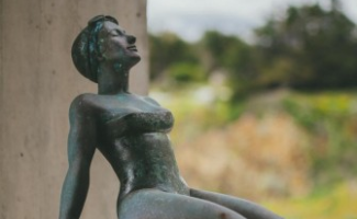 VIVIR UNA ESCULTURA
